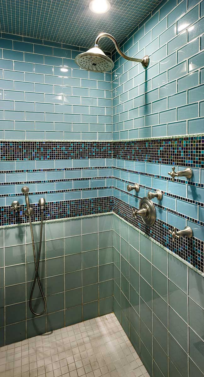 05-shower-close-088
