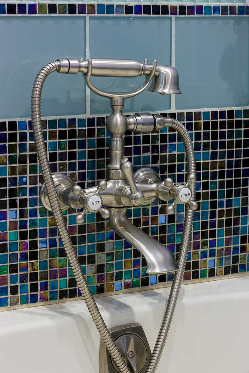 06-tub-detail-0107