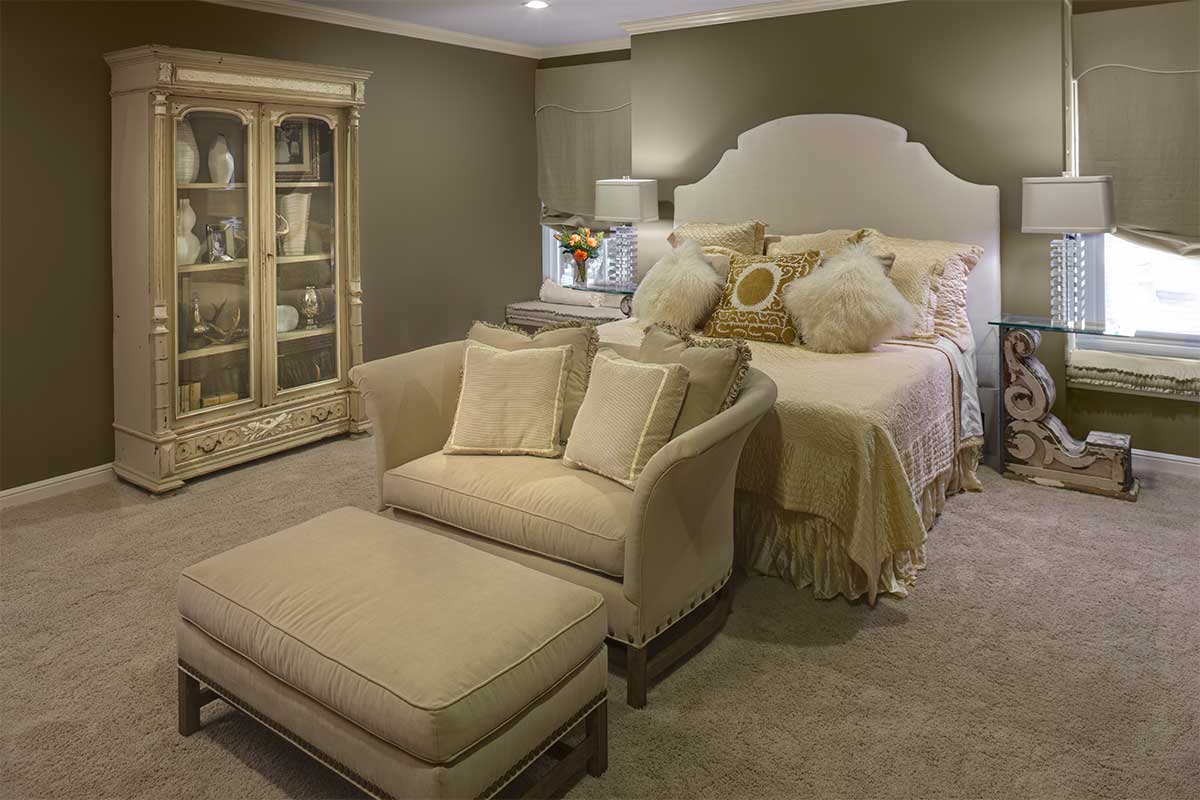 07-Master-Bed