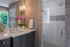02-Sun-Valley-bathroom